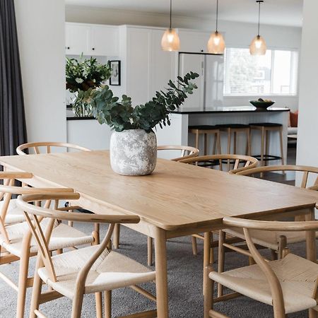 Stunning Tranquil Home With Green Space Views Mount Maunganui Zewnętrze zdjęcie